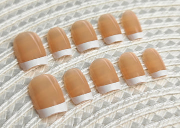 Short Squoval - Nude Beige & White