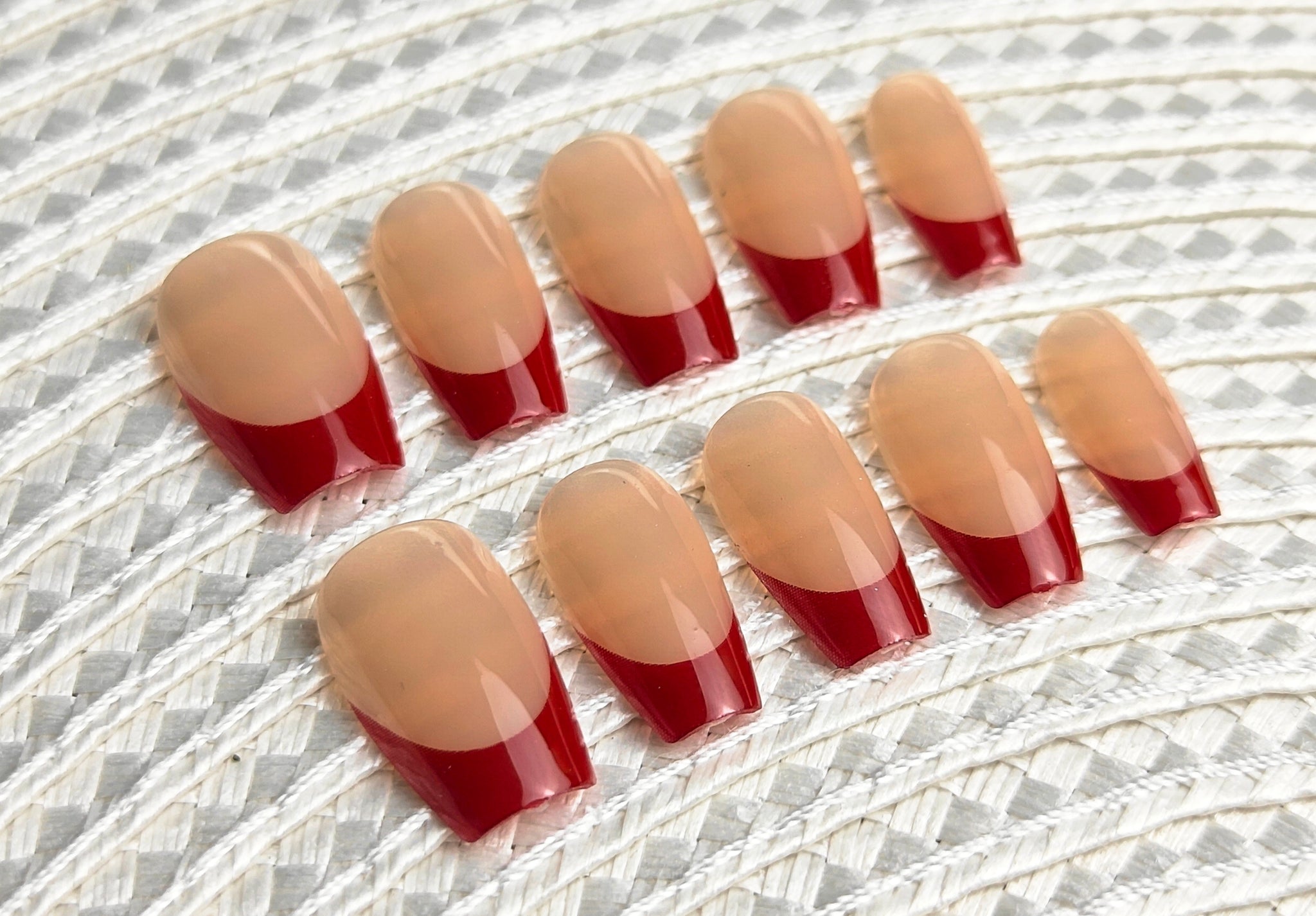 Ms Bellum - Nude Beige & Deep Red